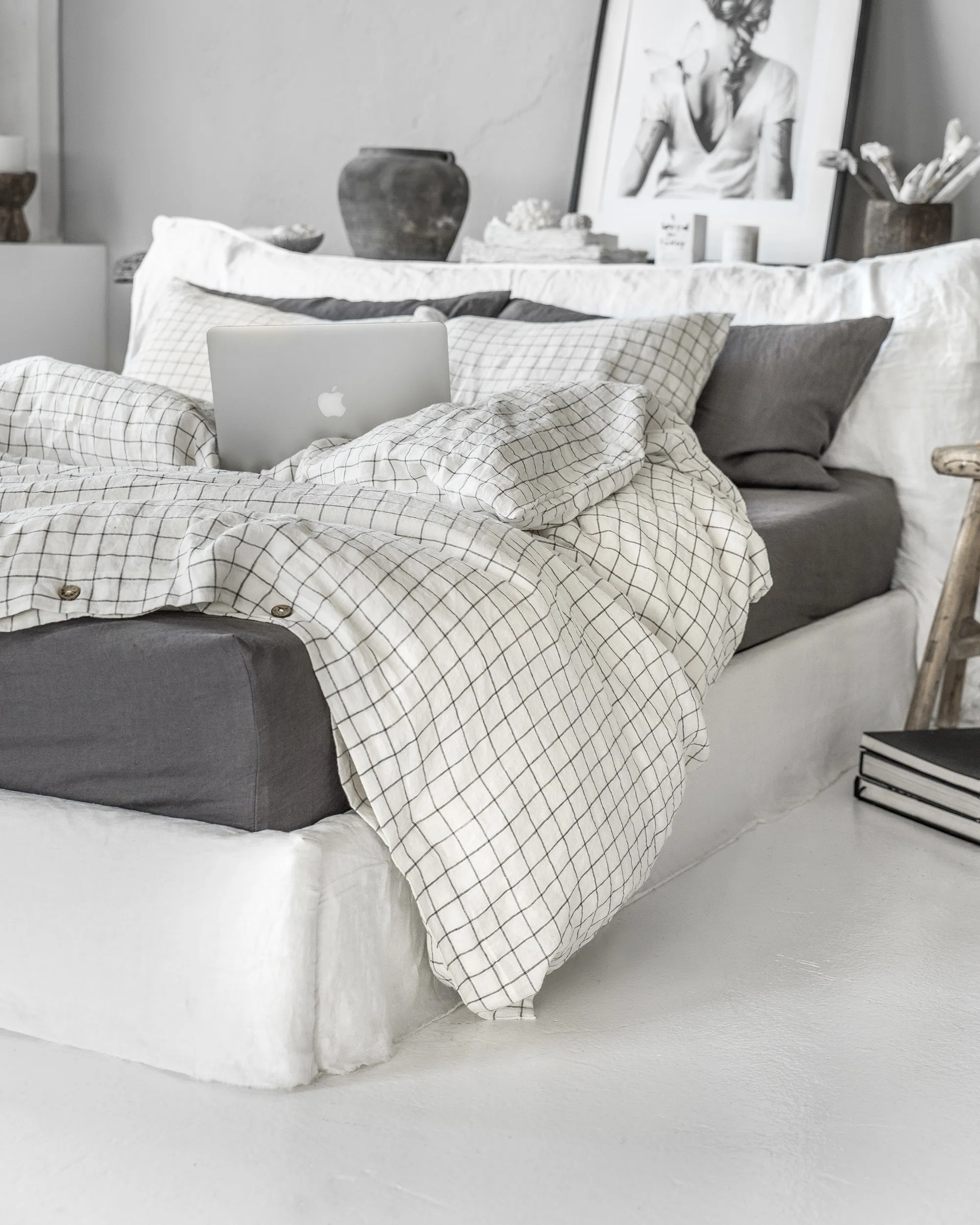 Charcoal Grid & Charcoal Gray Bedding Bundle