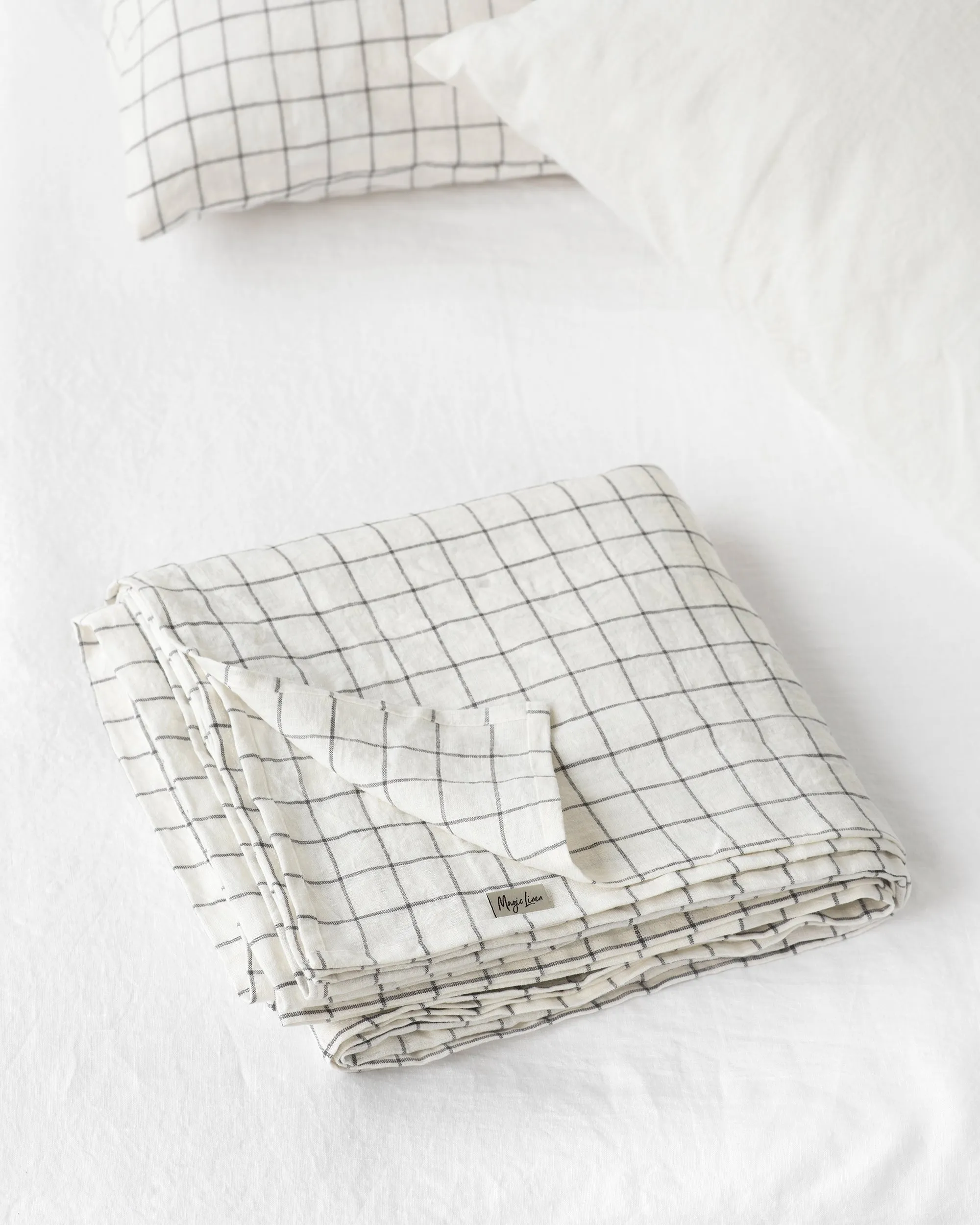 Charcoal Grid & Charcoal Gray Bedding Bundle