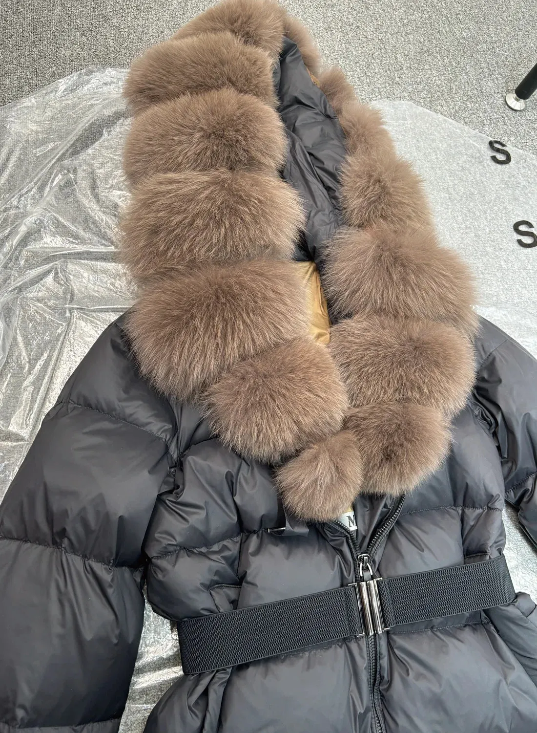 EM New Natural Thick Warm  Down Coat