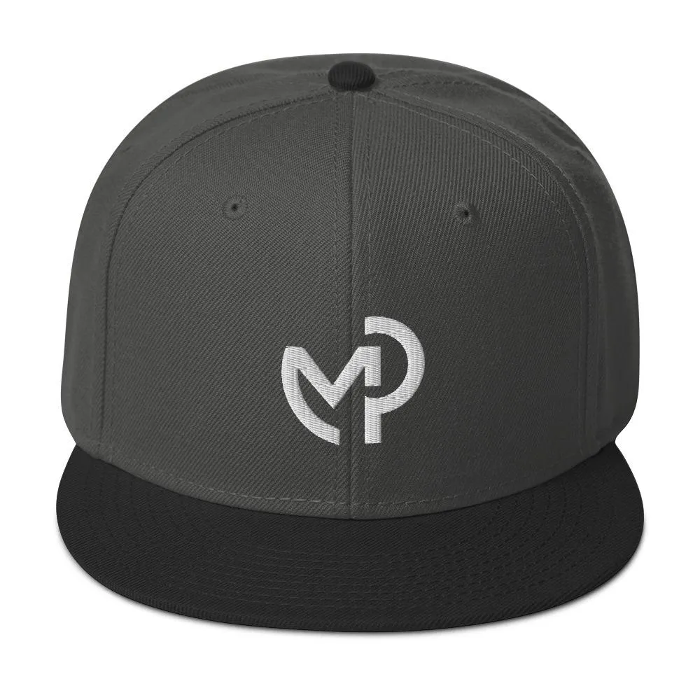 EMBROIDERED SNAPBACK HAT