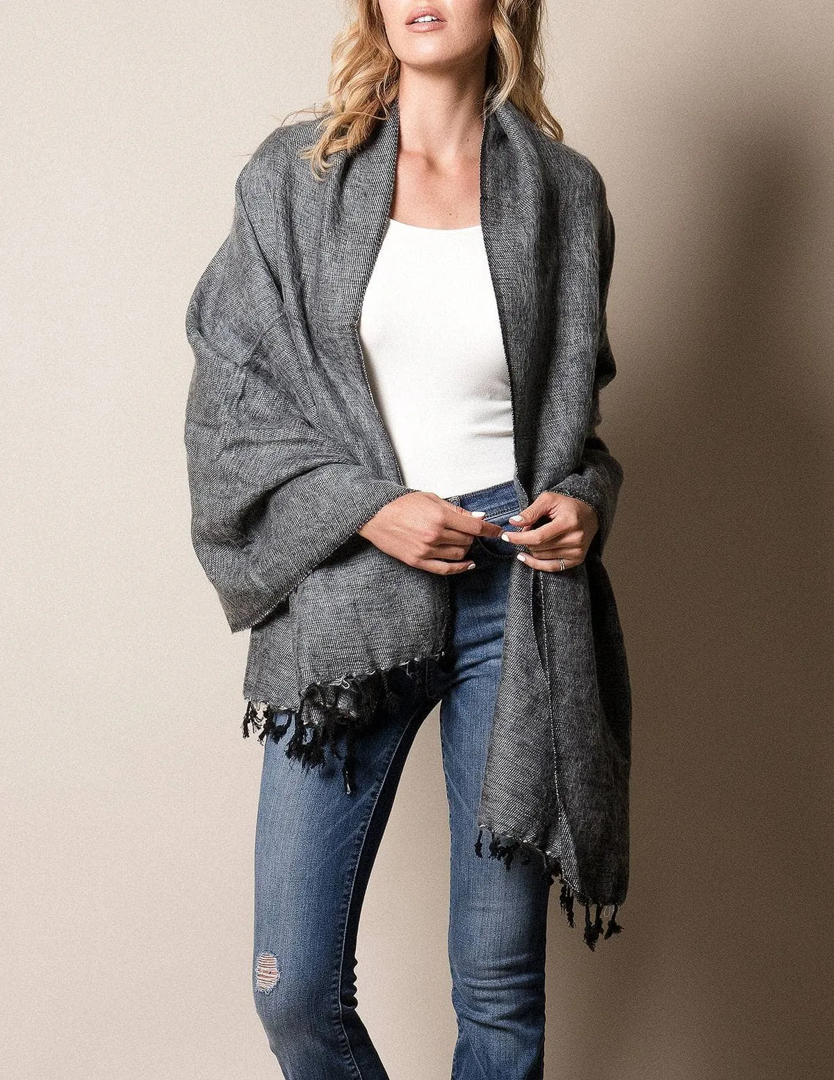 Himalayan Yak Wool Wrap - Grey