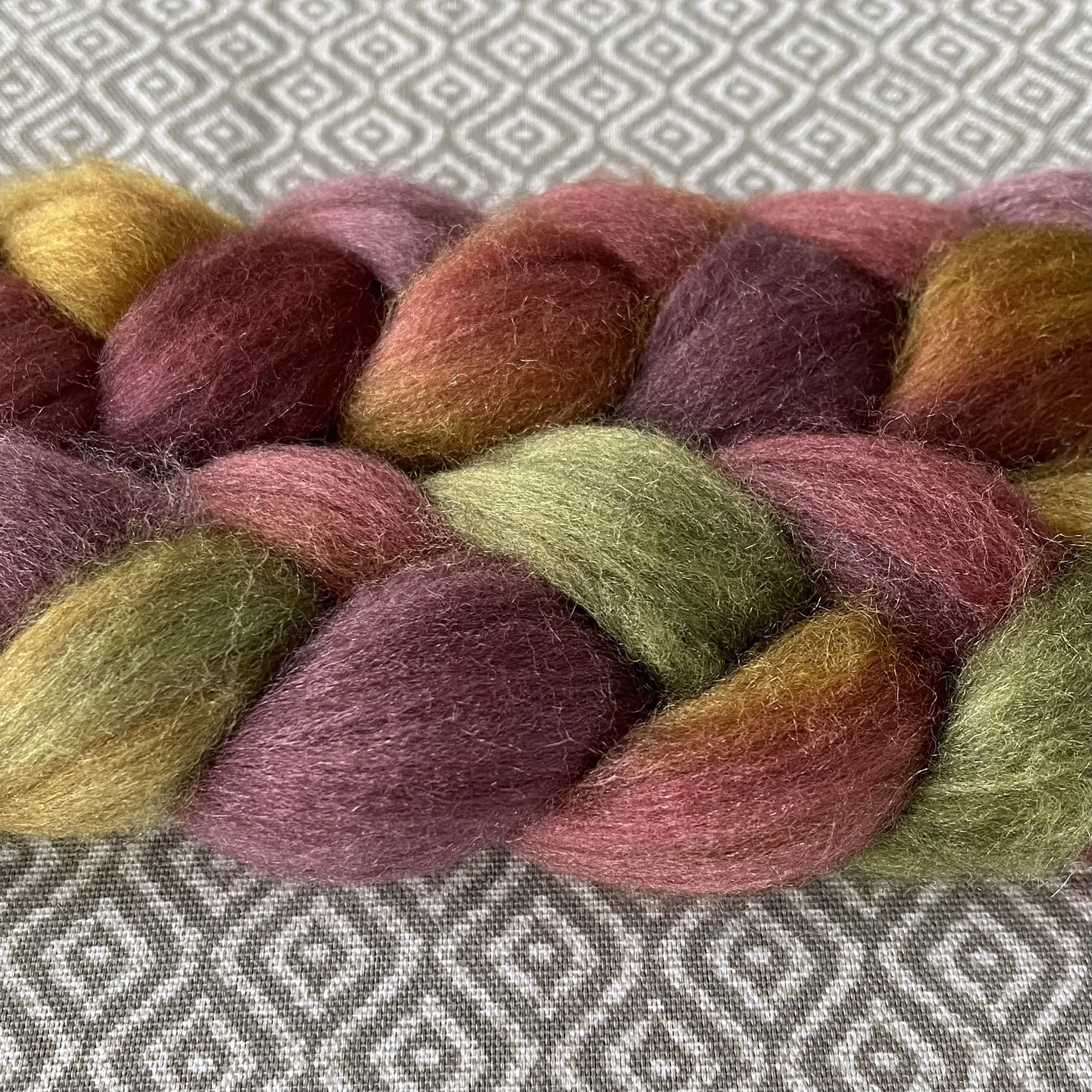 Merino Yak Silk Roving - Grapevine