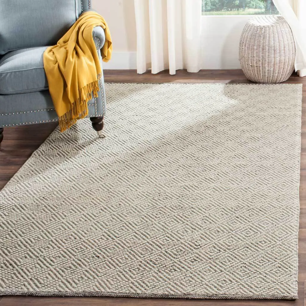 Natura Ivory/Light Gray Area Rug