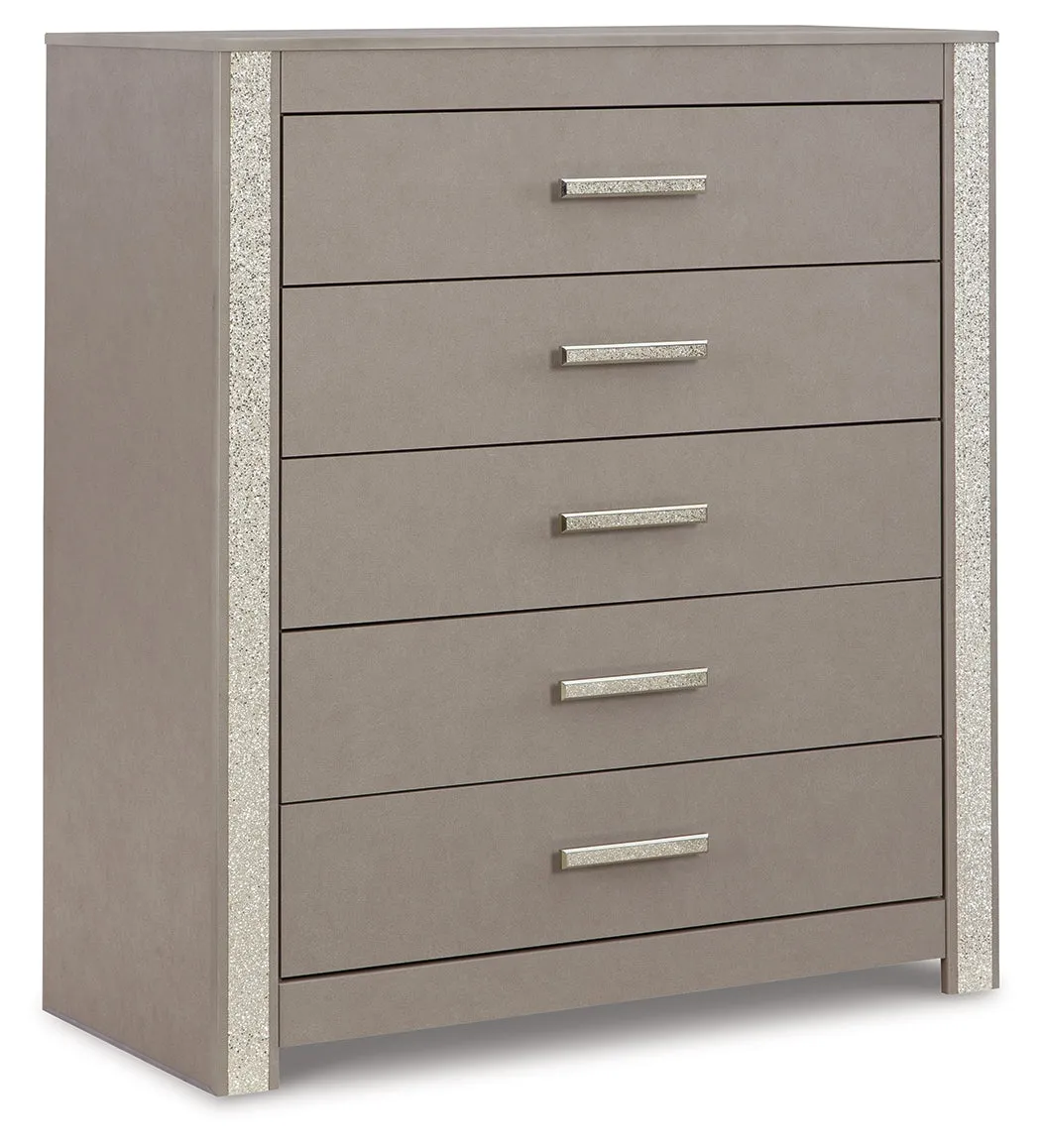 Surancha Queen Panel Bed with Mirrored Dresser and Chest in Gray